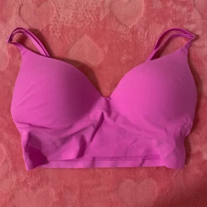 Victoria’s Secret bralette - 🤍