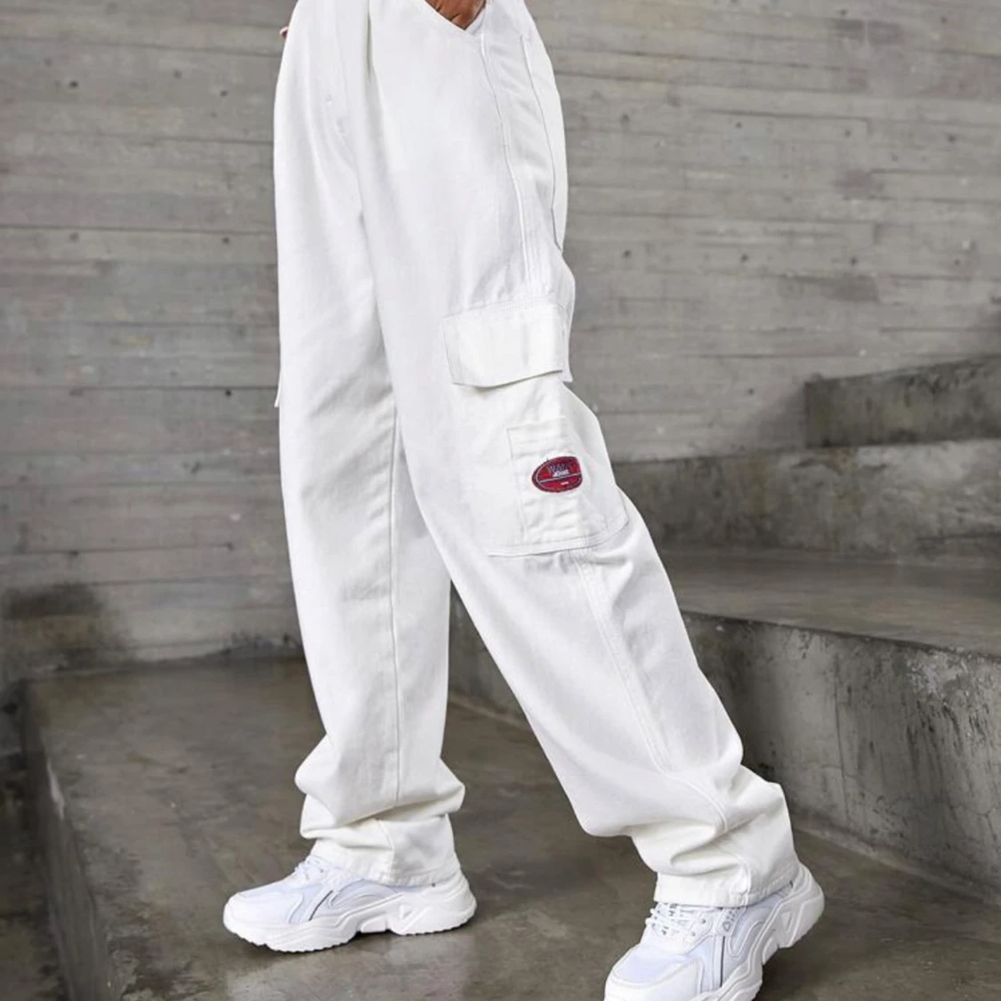 Vita wide cargopants med fickor - 1