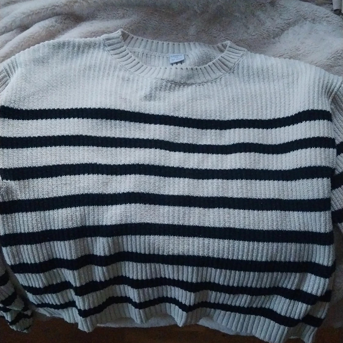 Randig stickad tröja från Lindex - 1