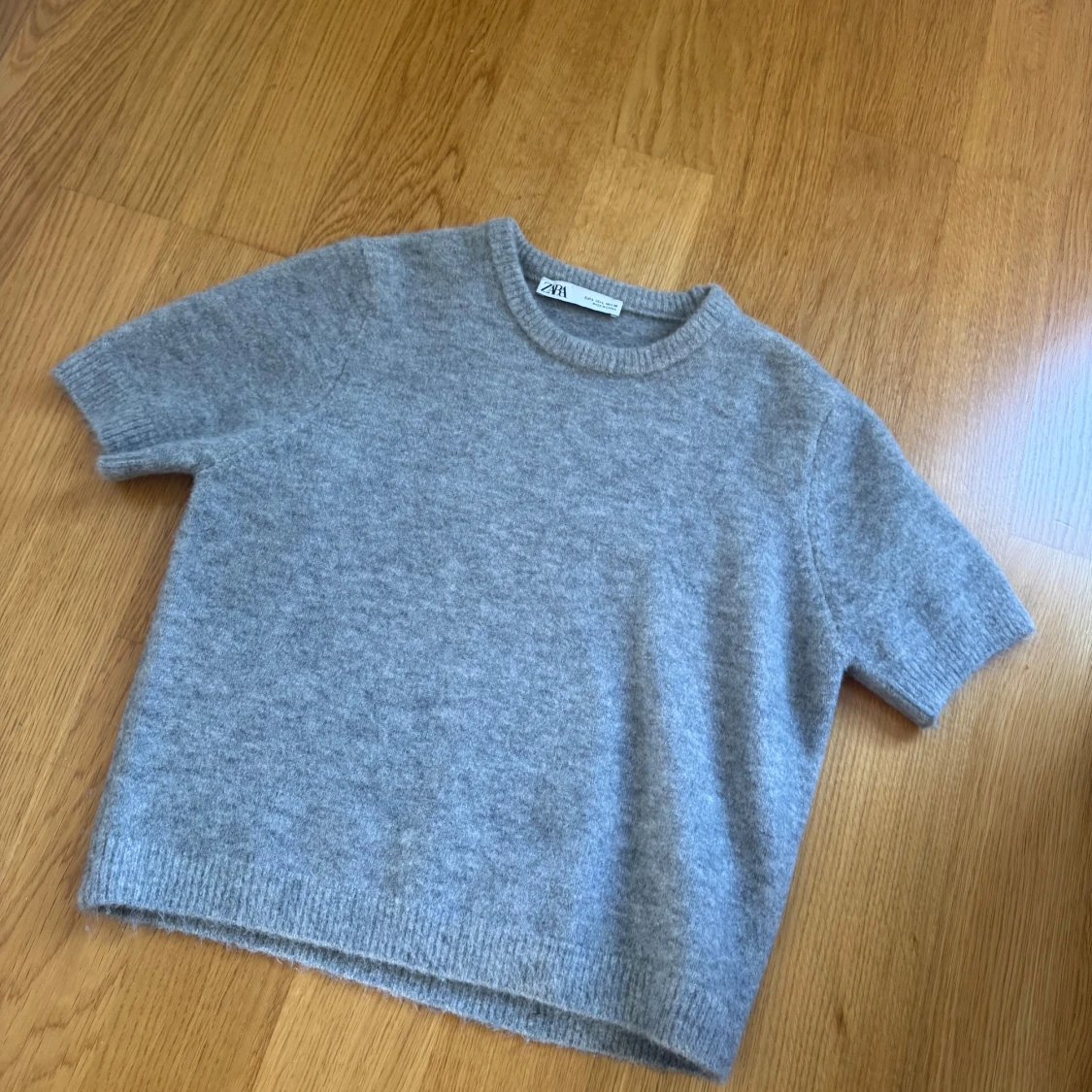 Grå stickad tröja från Zara - 1