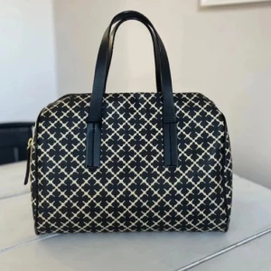 BY MALENE BIRGER - SÖKER‼️‼️‼️💕 skicka gärna om ni säljer denna moshie modell 💕💕