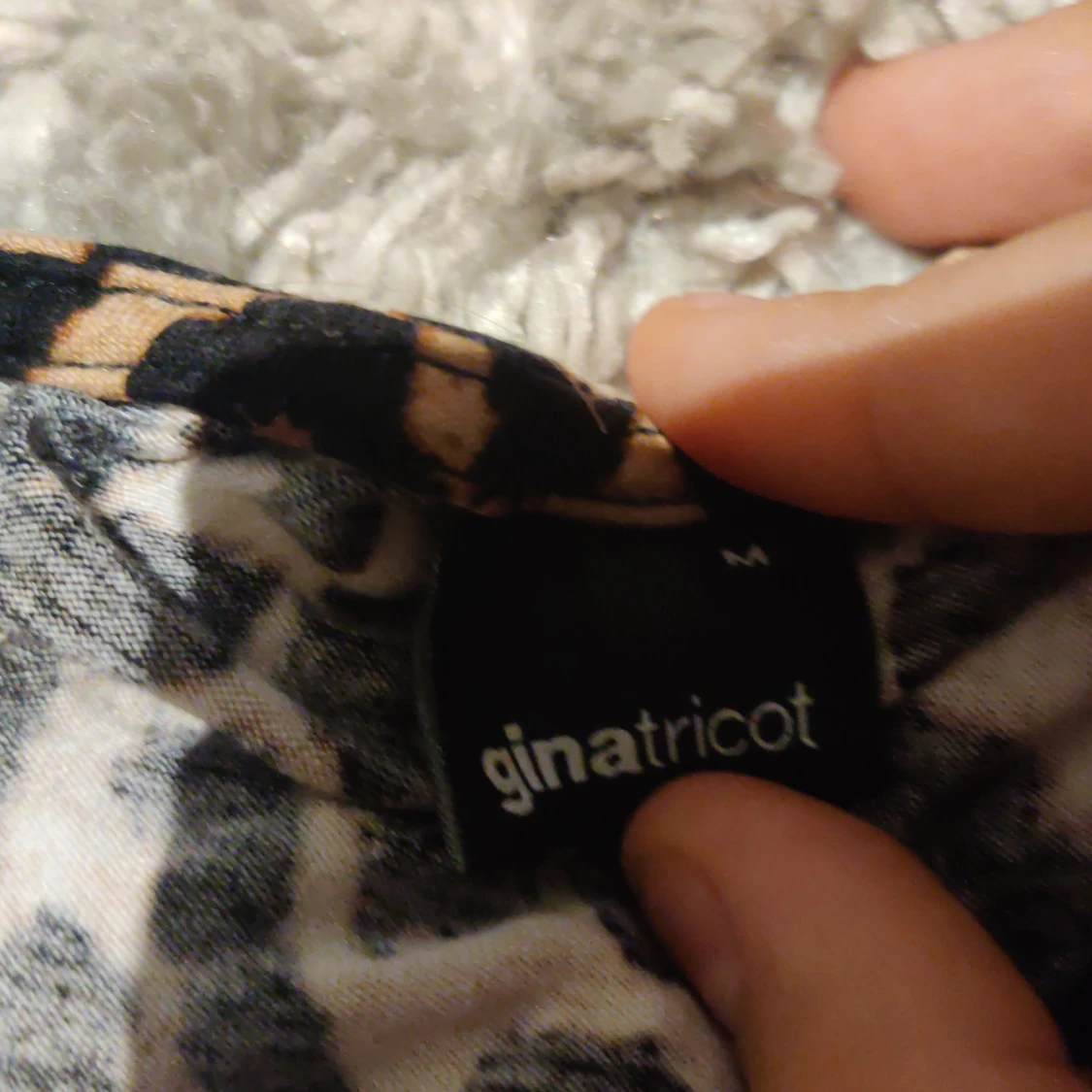 Leopardmönstrad blus från Gina Tricot - 1