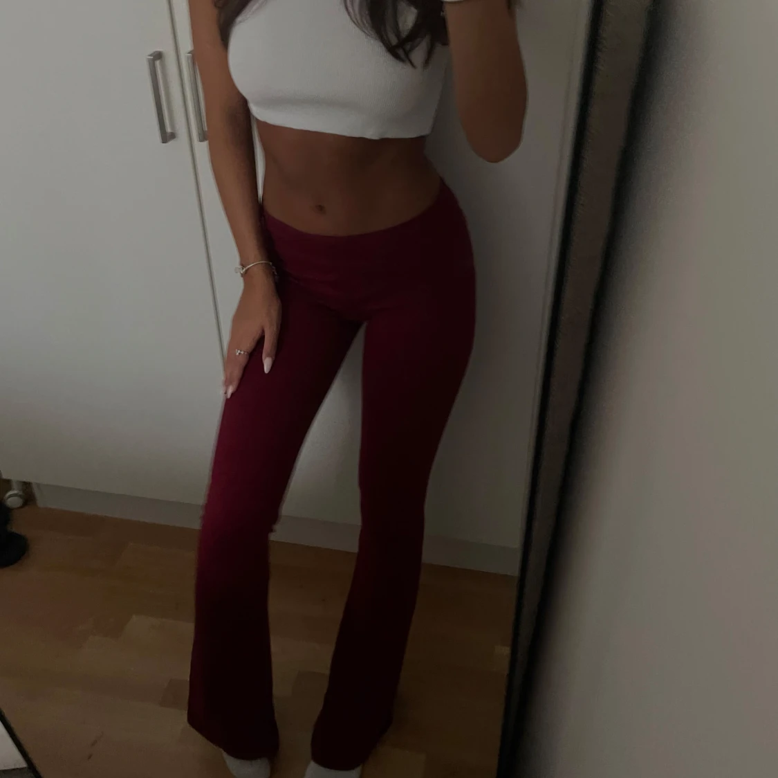 Vinrött set från Missäy  - 2