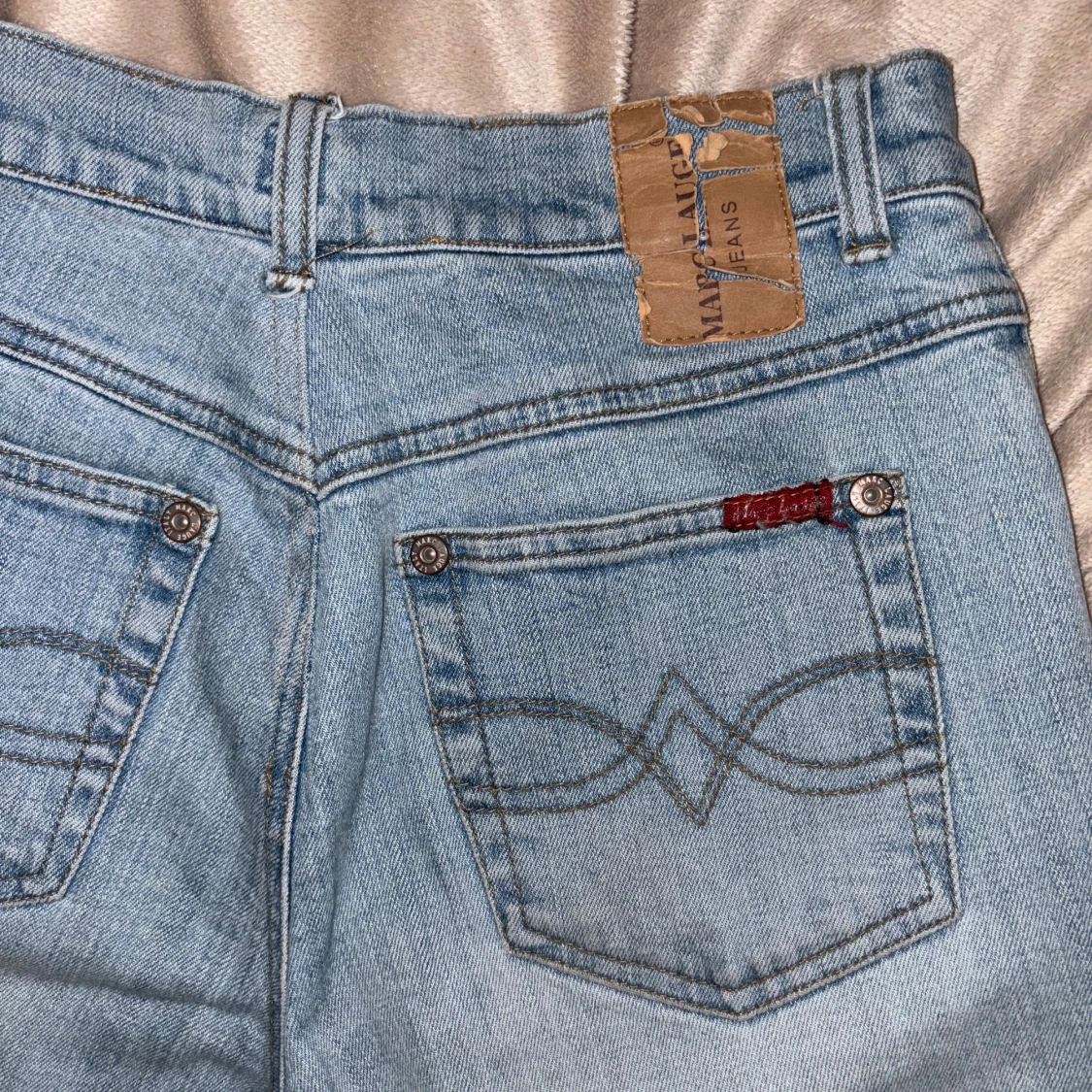 Ljusblå raka jeans från Marc Lauge Italy - 4