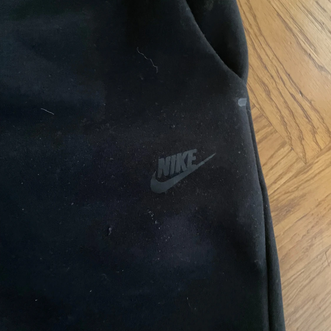 Svarta Nike tech shorts med snörning - 1
