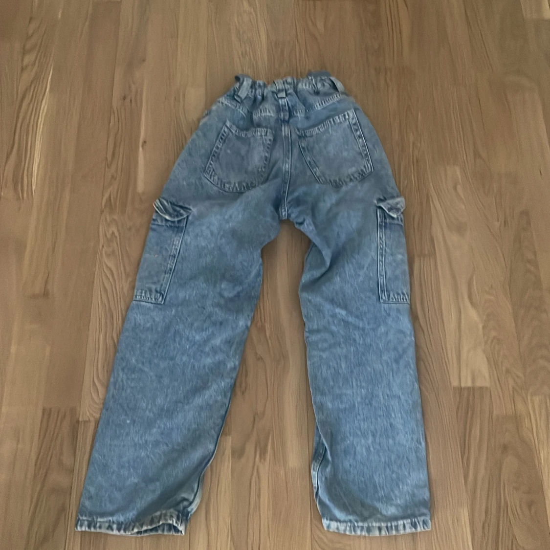 Blå baggy cargopants i jeans - 2