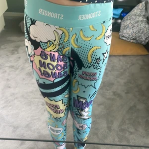 Tränings byxor från strongers - Säljer mina tränings byxor från stronger💘 