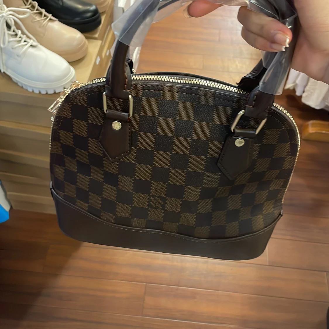 Monogram brun väska