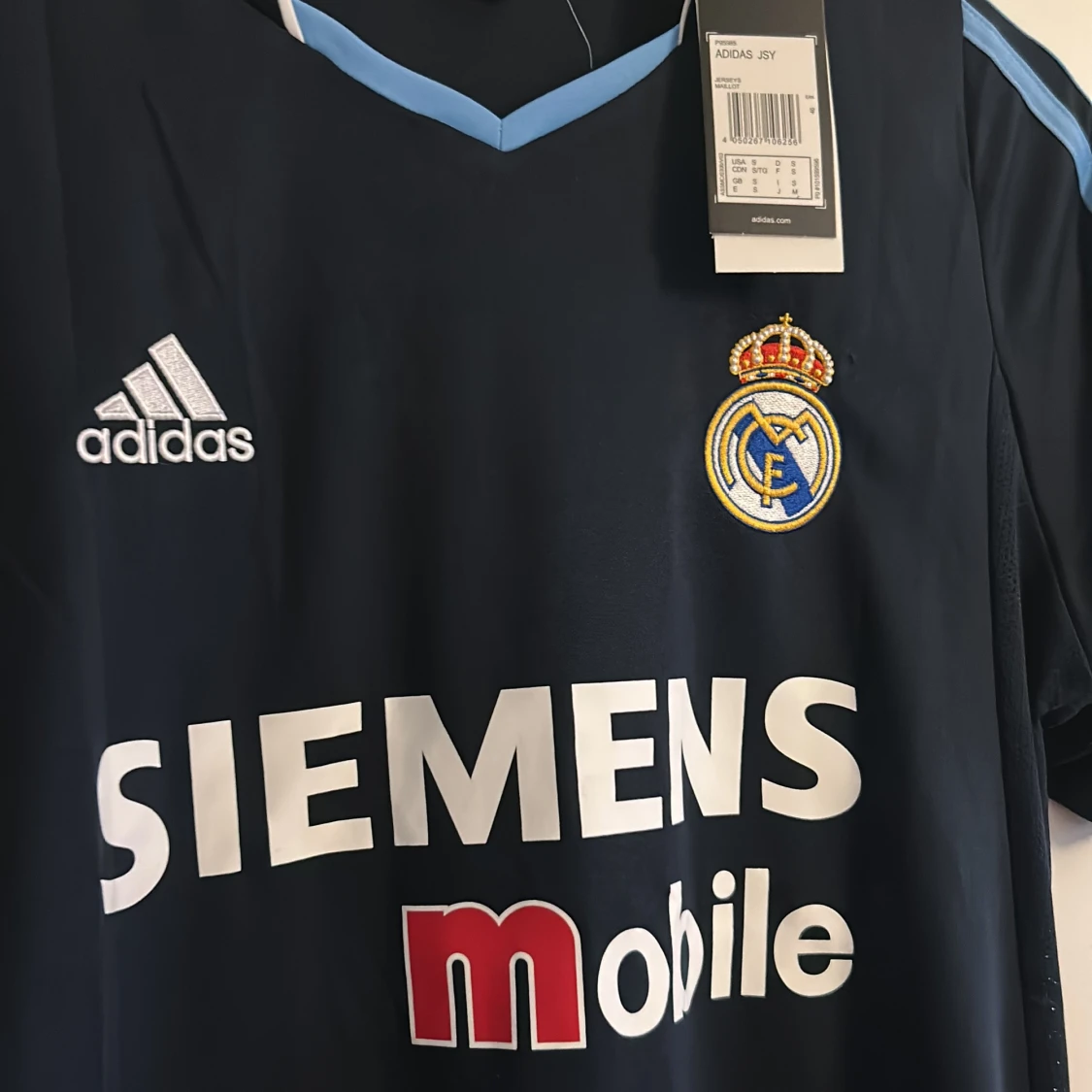 Real Madrid (Raúl 7) 03/04 away shirt - 1