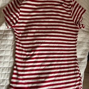 Brandy tshirt🔥 - Så fin tshirt från Brandy Melville!💘 Endast använd en gång så är som gott som ny!