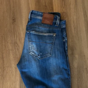 Tramarossa jeans - Tramarossa jeans | nypris: cirka 3000kr | mitt pris: 399kr. | skick: 7,5/10. 