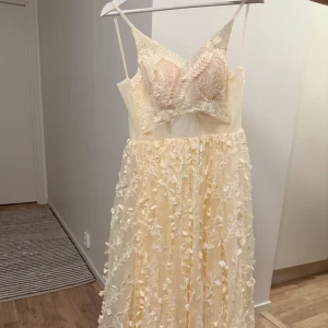 Klänning  - Har endast haft på mig en gång Storlek S