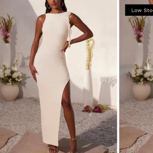 Söker oh polly klänning  - Söker denna klänning från oh polly, i storlek XS-S. Hör av dig om du har den till ett bra pris!🥰