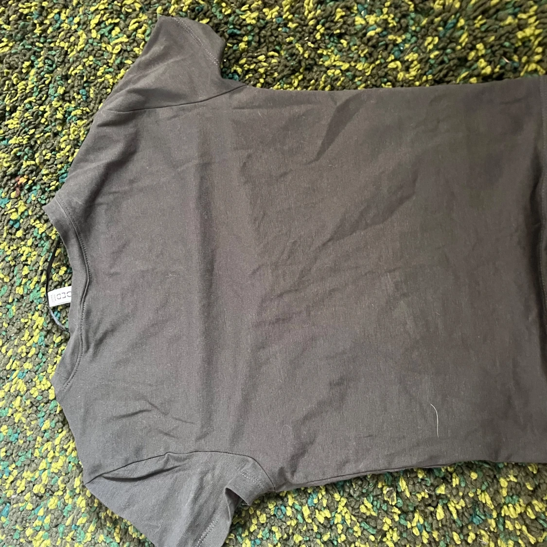 Mörkgrå t-shirt från Divided - 1