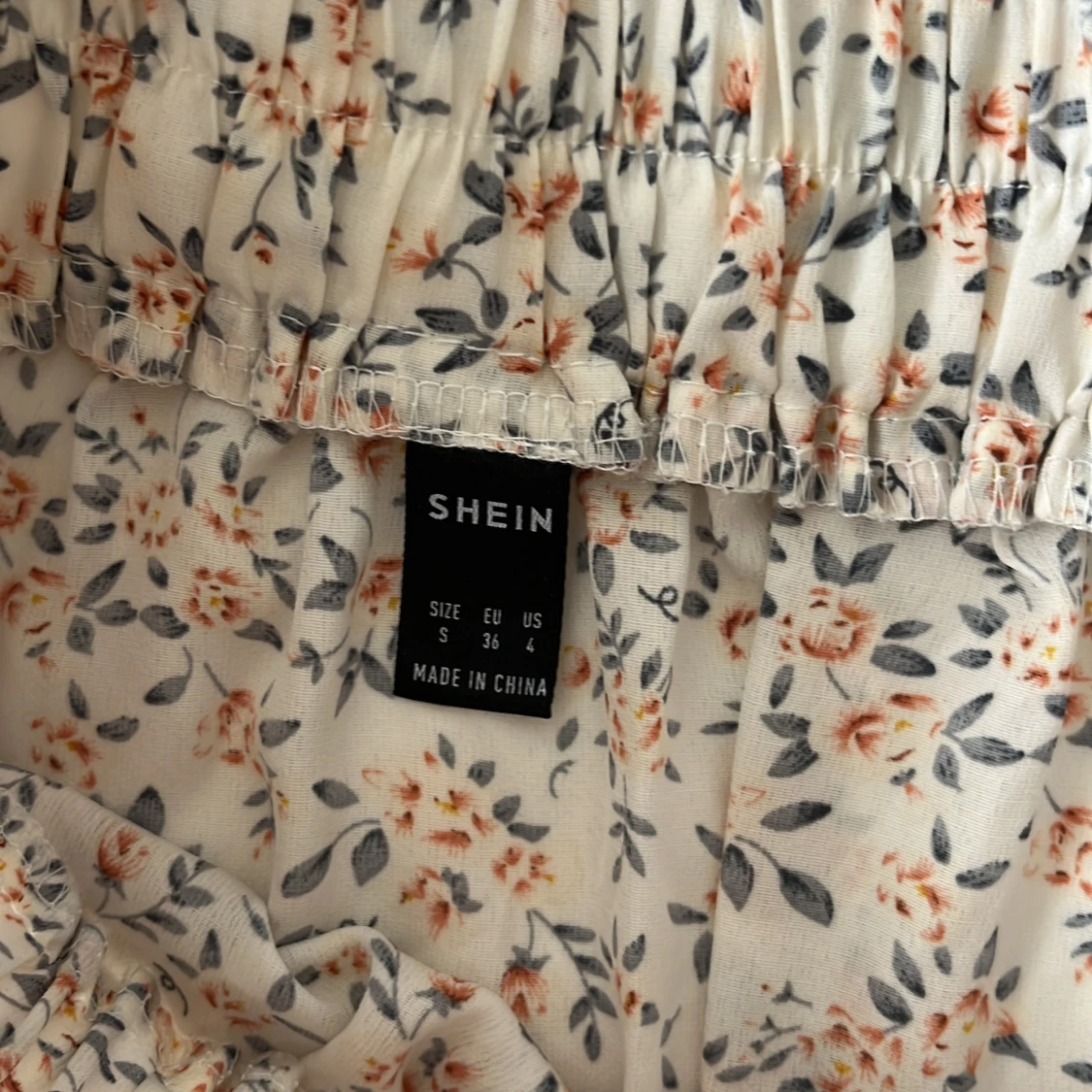 Blommig volangkjol från SHEIN - 1