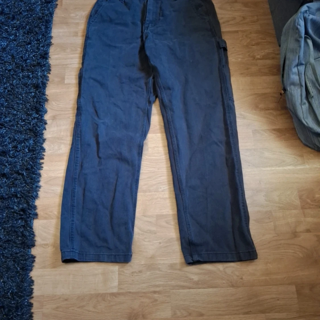 Svarta cargobyxor från 157