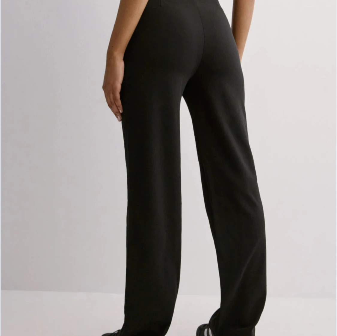 Svarta kostymbyxor  - 1