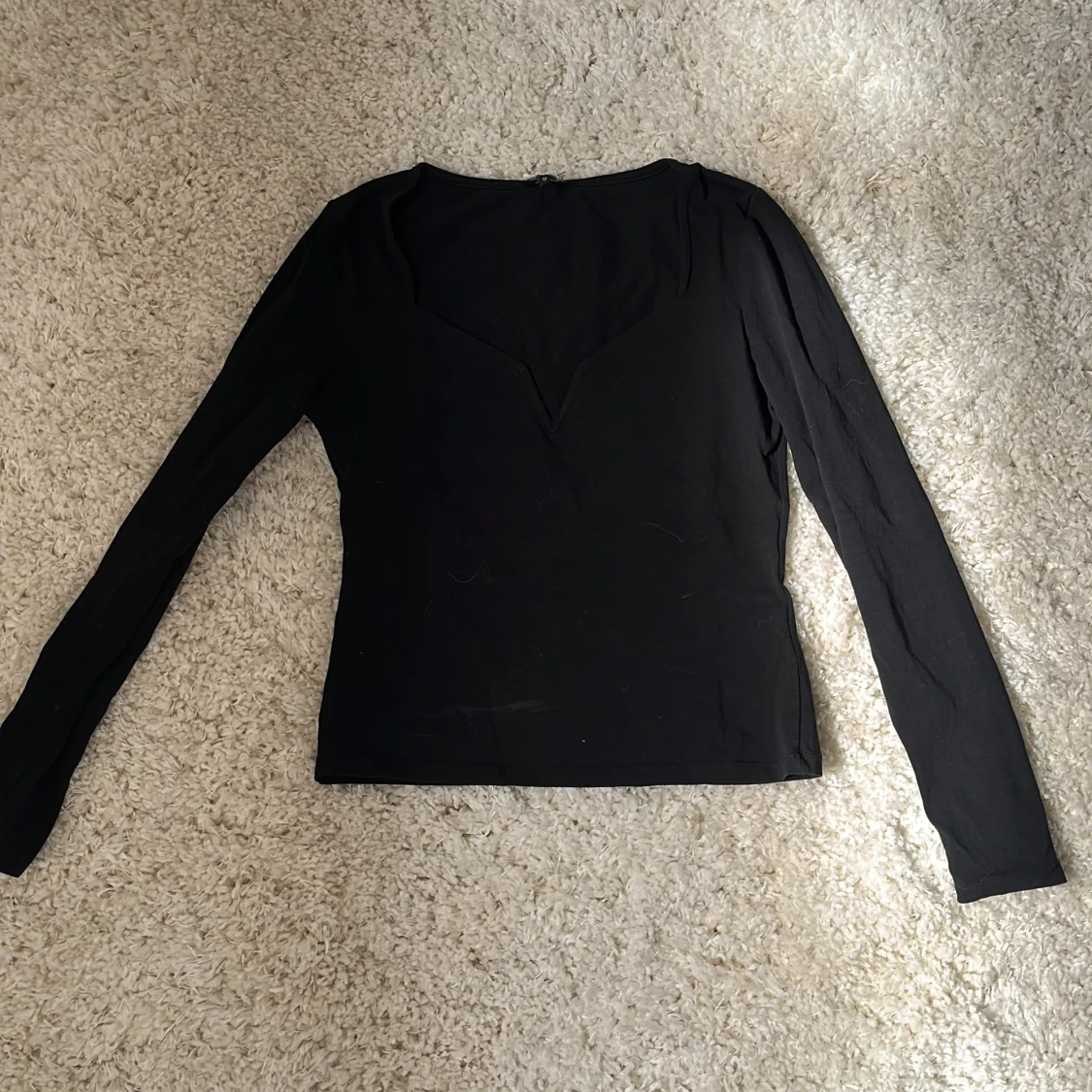 Svart långärmad topp från Bubbleroom