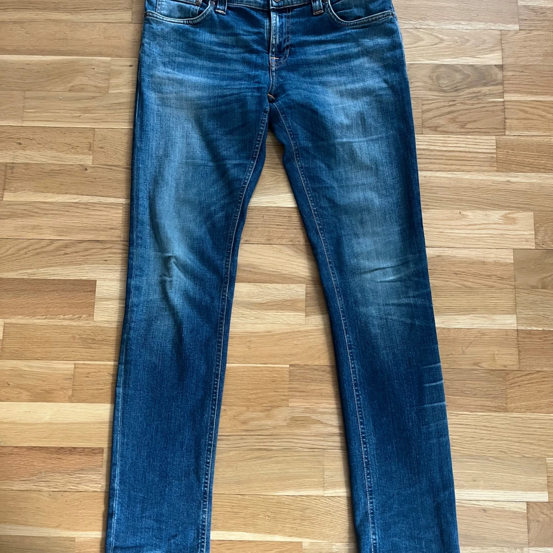 Blå jeans från Nudie Jeans