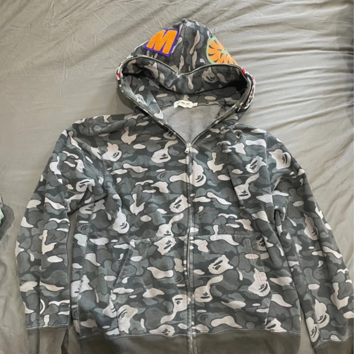 Grå camo hoodie från A Bathing Ape - 3