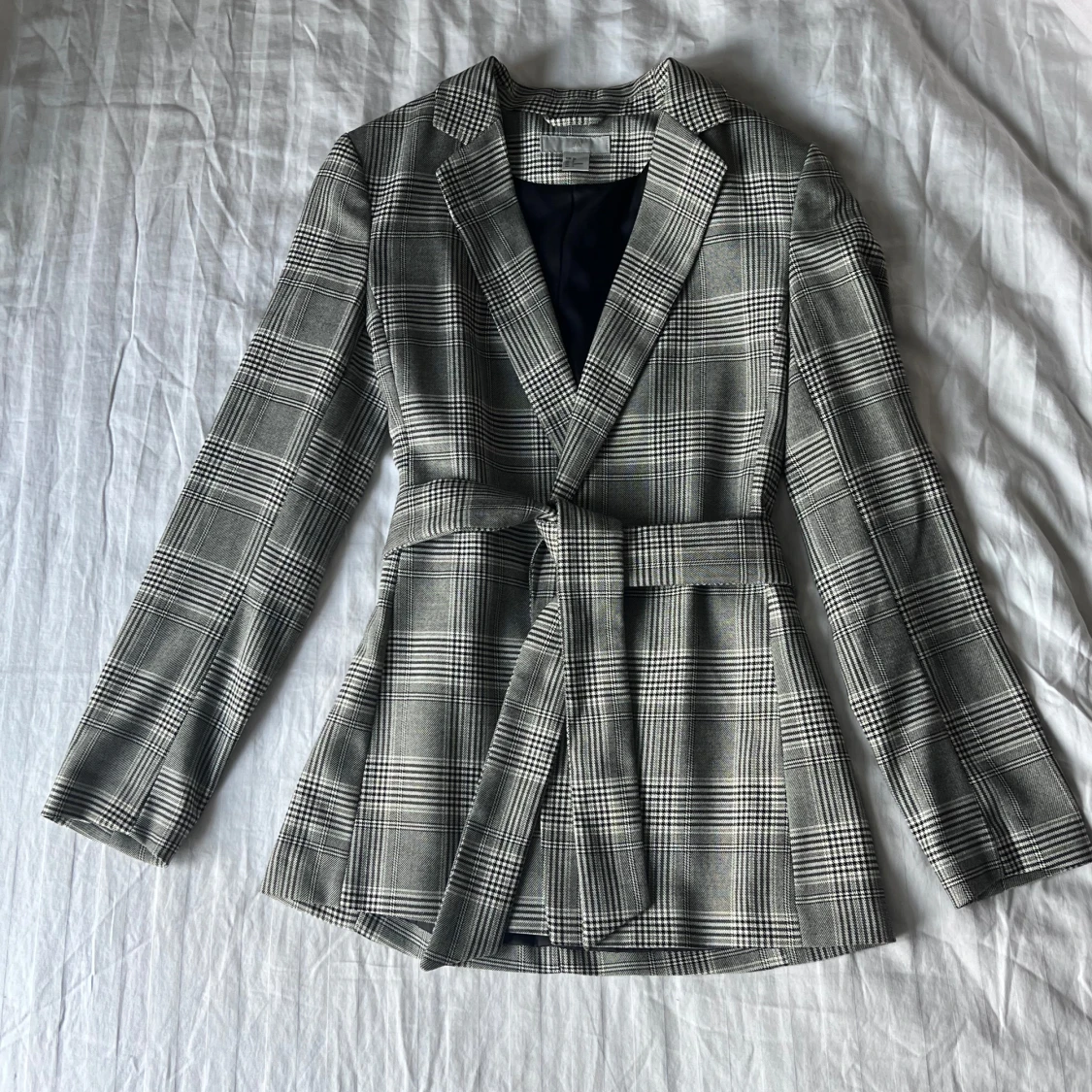 Klassisk rutig kavaj med midjeskärp - 1