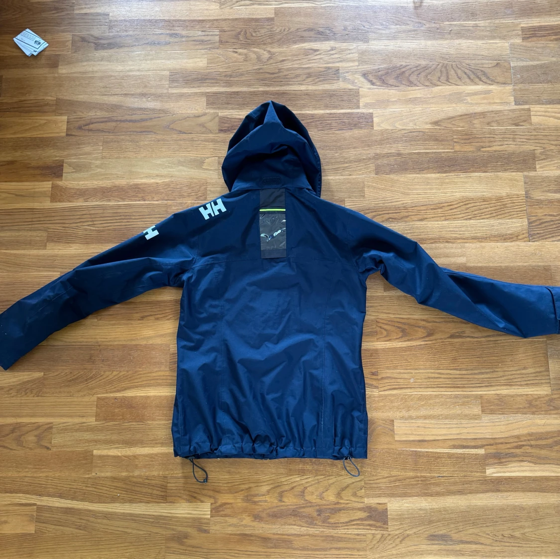 Mörkblå jacka från Helly Hansen - 2