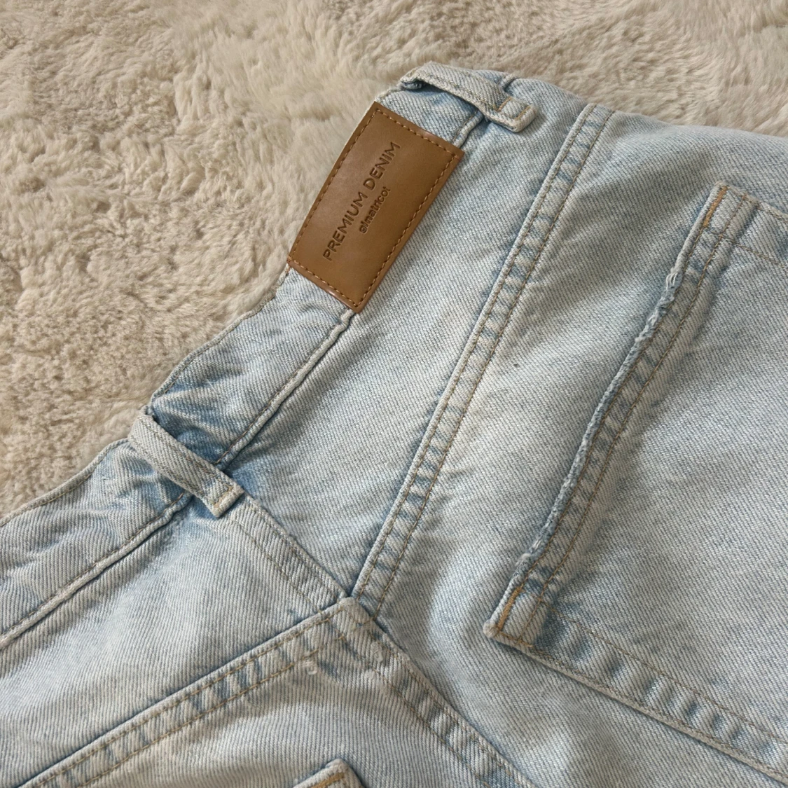 Ljusblå ripped jeans från g perfect jeans - 2