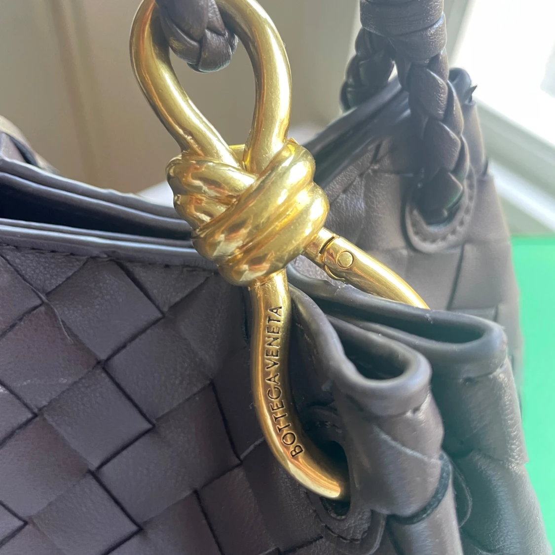 Brun flätad handväska  - 3