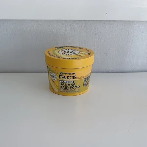 Garnier hårinpackning 🍌 - En helt ny Garnier Fructis Banana Hair Food Nourishing Hair Mask 400ml. FÖRST TILL KVARN!🍌(BUNDLERABATT VID KÖP AV FLER ARTIKLAR!)