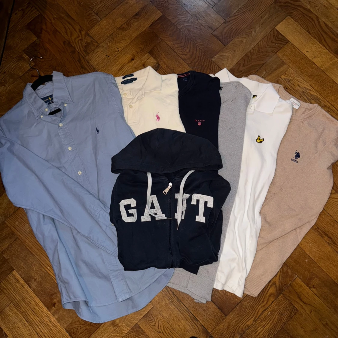 Bundle, Ralph Lauren ,Gant, j.lindeberg ,lyle Scott 
