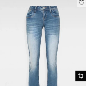 Ltb jeans  - Såå snygga ltb jeans, modelllen valerie. De är mer bootcut i verkligheten 💘 obs ens hylsan har ett litet litet hål 