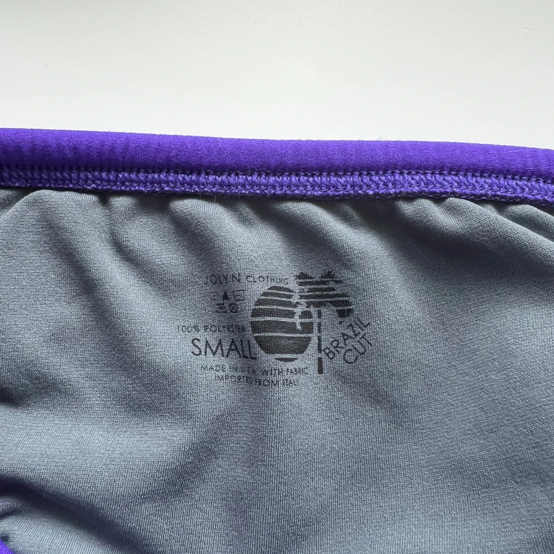 Lila bikiniunderdel från Jolyn - 2