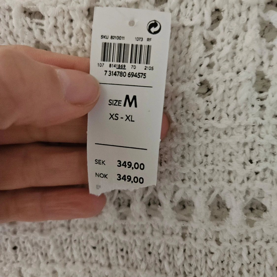 Vit stickad klänning - 1