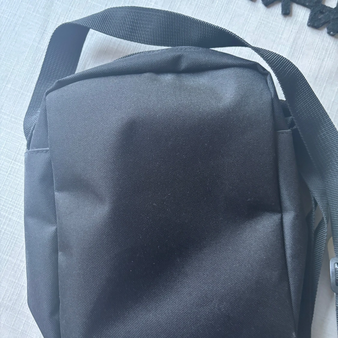 Svart axelväska från Adidas - 2