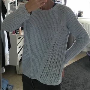 Ljusblå stickad tröja från H&M - Mysig stickad tröja från H&M, stl XS Använd några få gånger