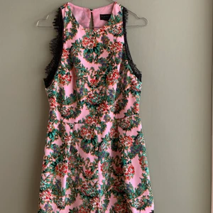 Byxdress Topshop - Byxdress från Topshop i storlek 38.