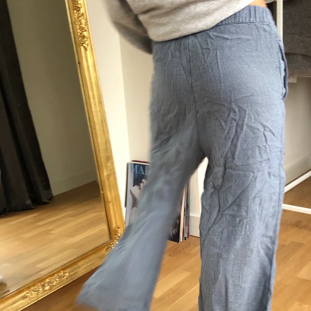 Supernajs pyjamasbyxor köpta i Spanien💕💕💕. Jeans & Byxor.