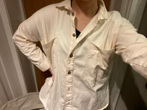 Skjorta - Skjorta från Lager 157. Lite oversize i storleken. 