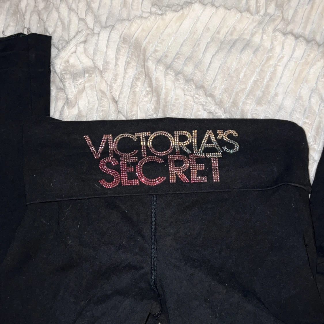 Victoria Secret yoga pants - 90