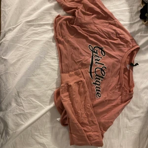 Cropped tröja  - Cropped tröja från H&M med tryck 