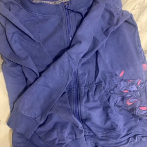 zip up  - lila zip up utan luva