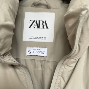 Zara pufferjacka  - Fin jacka i fint skick