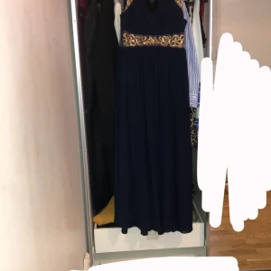 Bröllopsklänning  - Har bara använd en gång 