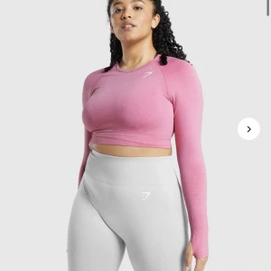 Rosa tröja  - Nyskick!  Storlek xs  Frakt tillkommer!