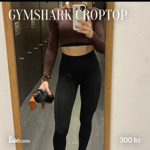 Gymshark topp - Mörkröd/brun