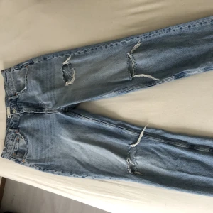90’s high Waist - Supersnygga populära 90’s highwaist från Gina Tricot. Fint skick!  Skicka Pm för köp! 