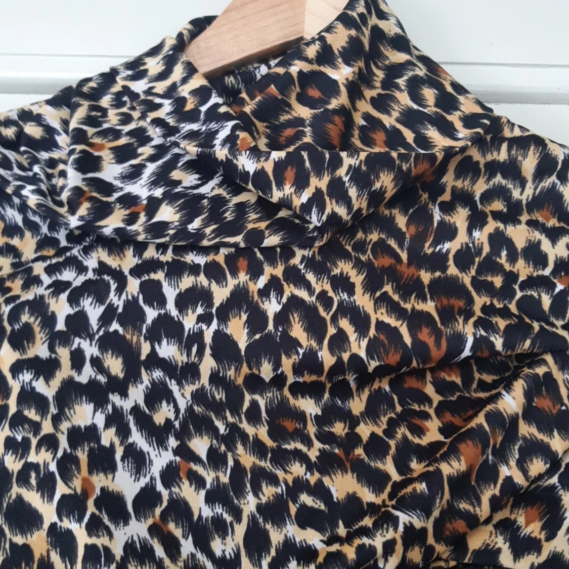 Sammetslångskjol med detaljer  - 91