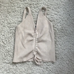 Stickad topp - Säljer denna stickade toppen för att den är för stor 💗