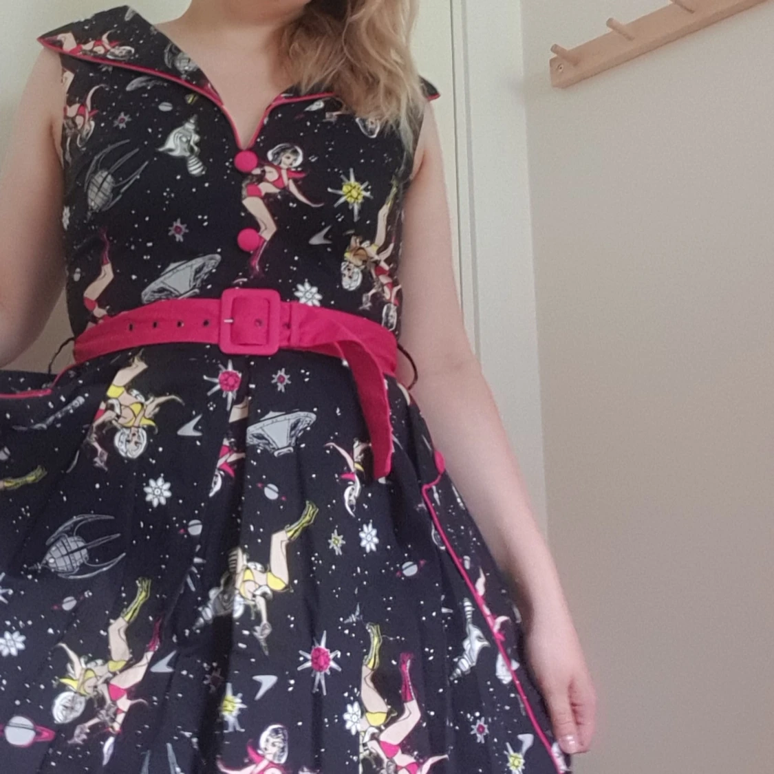 Vintage retro rymdklänning i Audrey Hepburn stil  - 91