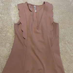 Topp - Topp från chiara forthi. Använd en gång. Storlek xs.